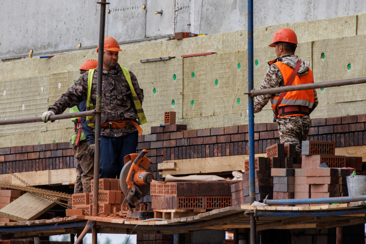 На спрос и продажи новостроек в 2025 году существенное влияние оказал рост себестоимости строительства, который ограничивал ценовые маневры и усиливал давление на маржу проектов