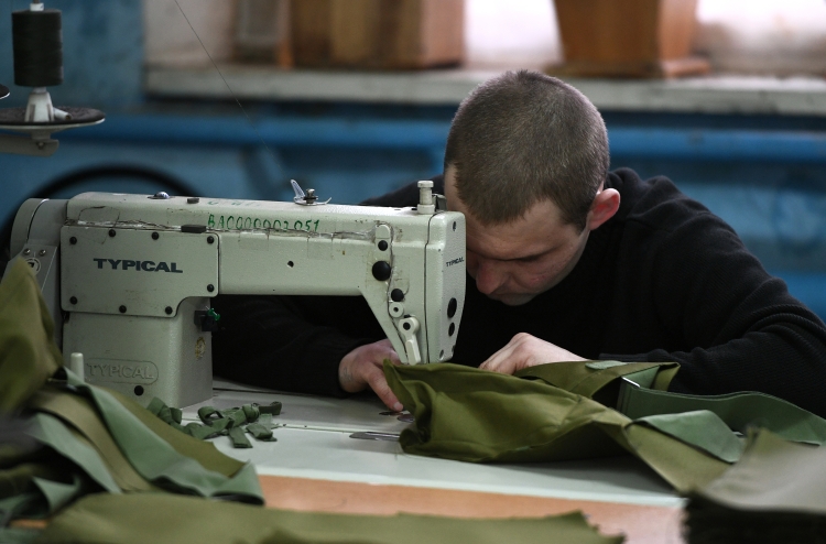 Заключенные произвели товары и продукцию на 545,9 млн рублей, отметил Хиалеев