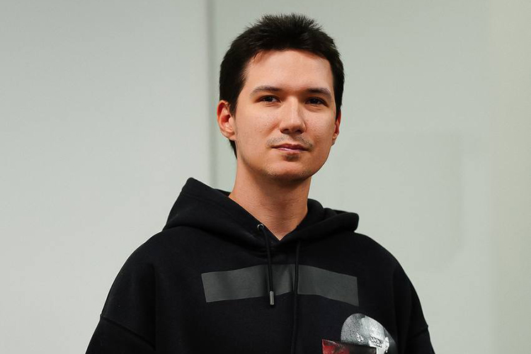 Геймразработчик, основатель студии lonche.me Михаил Додонов с командой создает хоррор-квест Exiler