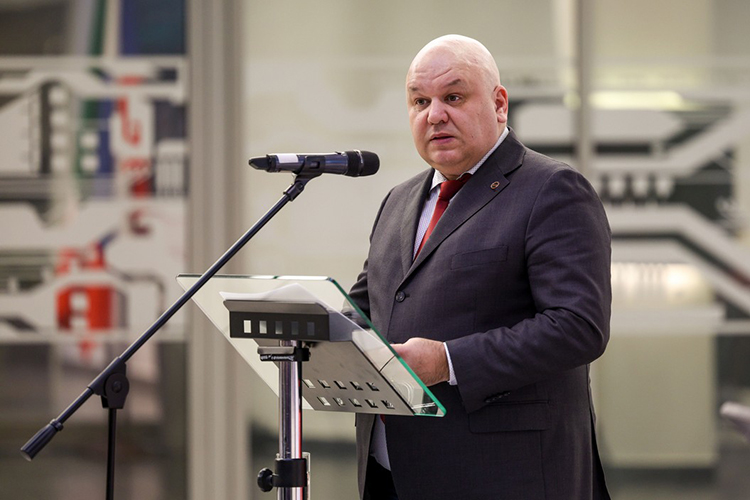 С предложениями несколько перезагрузить церемониальную составляющую загсов выступил вице-президент академии наук РТ Марат Сафиуллин