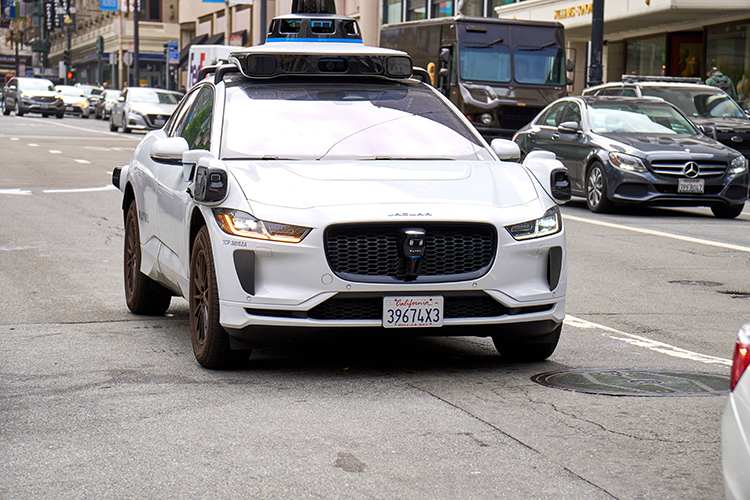 Waymo запустила коммерческий сервис беспилотных такси для массового использования в Майами