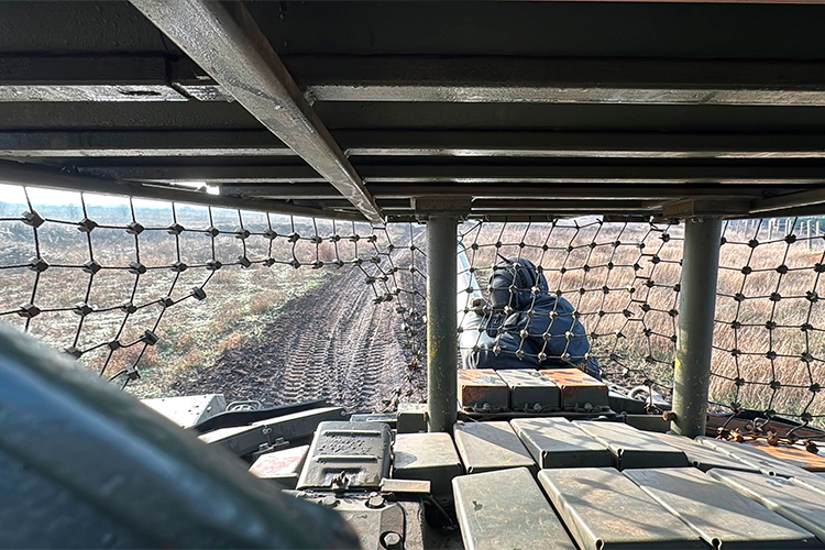 «У танкистов, может, опыт дальнобойный был, а так, чтобы залетать, разбивать на ближних расстояниях, не было»