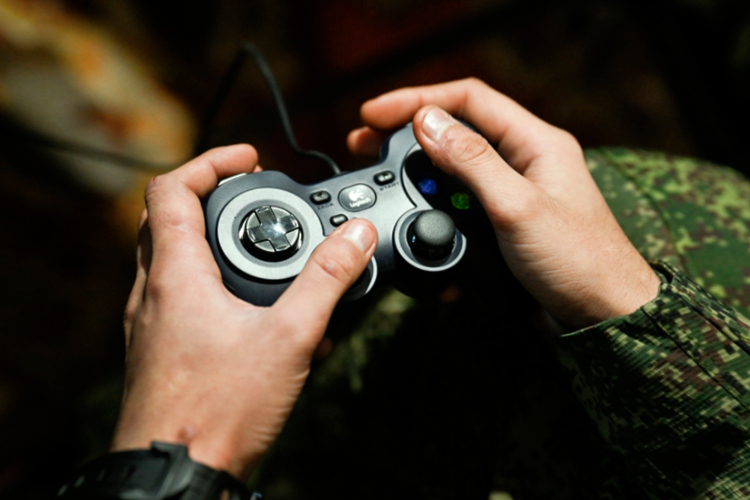 «Что поменялось на СВО? Только FPV, „мавики“, „птицы“. Остальное все то же самое. Подходы те же самые, в принципе, остались, просто средства поменялись»