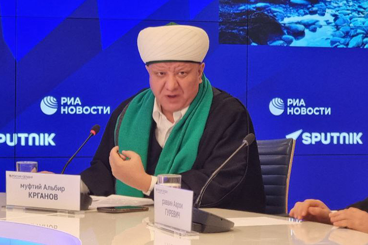 Альбир Крганов: «Испытания посылаются человечеству в разном виде. Сейчас это происходит через искусственный интеллект, цифровизацию, роботизацию»