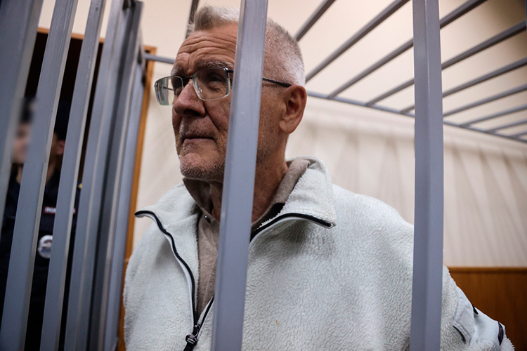 В октябре 2024-го в отношении Ханбикова возбудили еще два уголовных дела &mdash; по факту хищения средств у госкорпорации «ВЭБ.РФ» в размере 2 млрд 286 млн рублей и отмывания не менее 20 млн рублей. Ханбиков свою вину не признал