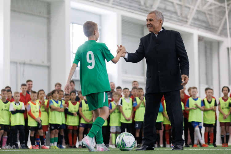 На базе «Рубина» построили манеж, открыли общежитие, обновили поля