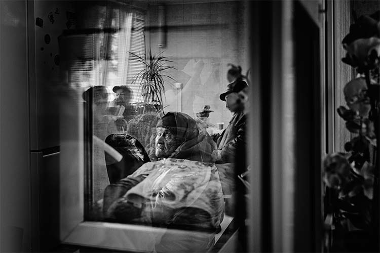 Взгляд через стеклопакет. Октябрь 2025