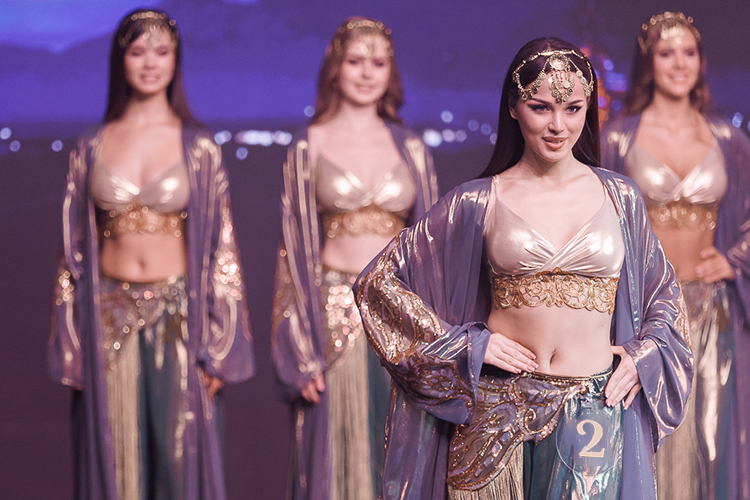 «Никаких вам голых ляжек!»: новая «Мисс Татарстан» – 18-летняя Арина Шарапова из Нижнекамска