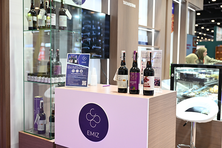 «Эмиз» &mdash; производитель виноградного напитка &mdash; давно ведет переговоры о масштабном расширении в Саудовской Аравии, рассказал изданию основатель торгового дома «ЭМИЗ» Раил Фазулзянов