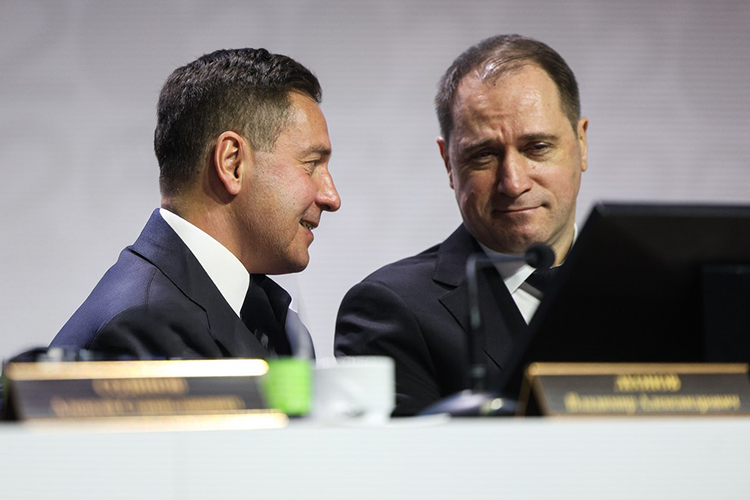 «Ледовые дворцы и бассейны – наша боль!»: что Леонов просил у Морозова и Фазлеевой