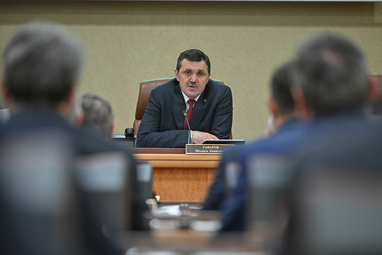 Шамиль Гафаров: «Считаю, что пьяные за рулем &mdash; это преступники. Почему, когда человек стреляет &mdash; это преступник, а когда берет в руку другое оружие &mdash; свой автомобиль, сбивает, убивает человека, &mdash; он не преступник?»