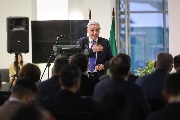 Фарид Мухаметшин предложил создать отличительный знак для тех, кто занимается защитой прав человека