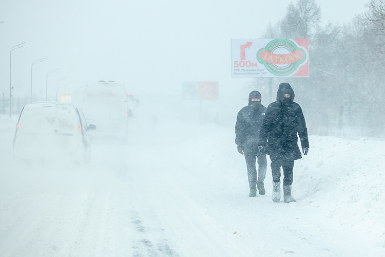 В выходные дни, 31 января и 1 февраля, с выходом на европейскую территорию России южного циклона в Татарстане также прогнозируется снег, местами сильный, в отдельных районах метель и сильный ветер