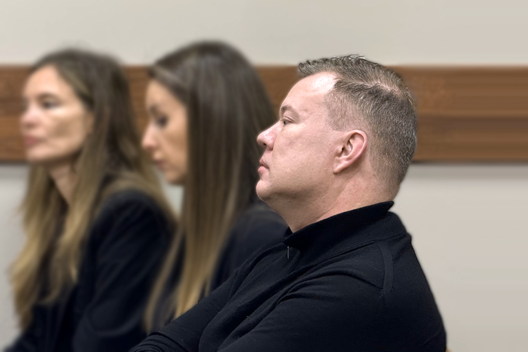 Процесс отложили на конец февраля &mdash; к этому времени суд направит запросы по просьбе сторон, а Минапов должен будет окончательно определиться с позицией