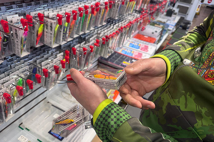 Если серьезно собираться на зимнюю рыбалку, то вся экипировка со снаряжением обойдется в 300–400 тыс. рублей (с учетом Panoptix)