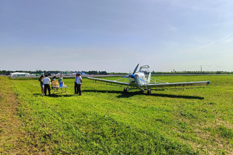 МВЕН предлагал не просто серийный выпуск самолетов, а сельскохозяйственный проект