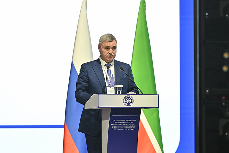 «В целях увеличения пропускной способности [путей] местами нам [надо] делать «двухпутки» на куйбышевской дороге и сделать электрификацию, чтобы вес поездов увеличить с 5 тысяч до 7 тысяч тонн»