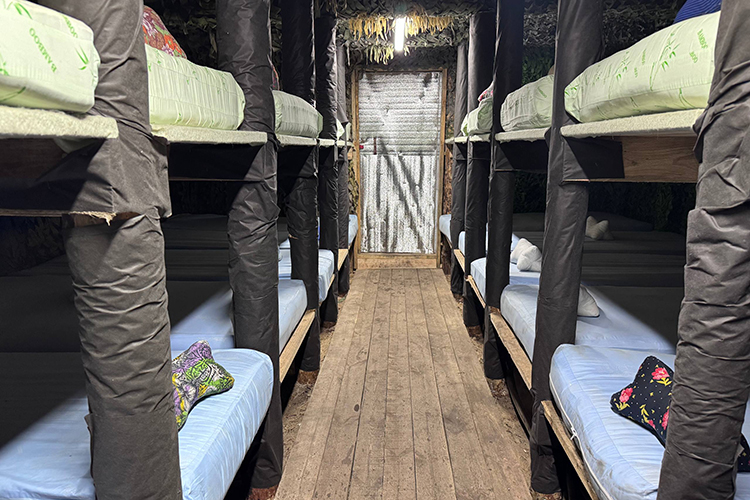 Сеть подземных укреплений представляет собой множество больших блиндажей, только уже в современном понимании этого слова