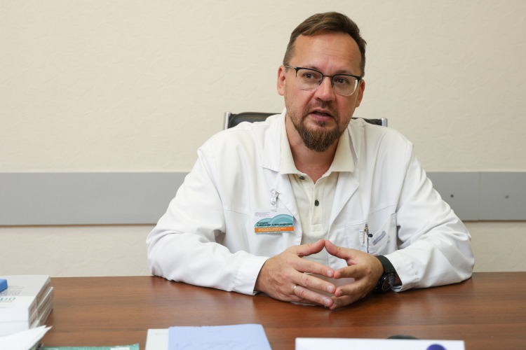 Заместитель главного врача Республиканского клинического онкологического диспансера (РКОД) минздрава Татарстана Александр Киршин стал победителем премии лучшим врачам России «Призвание-2025»