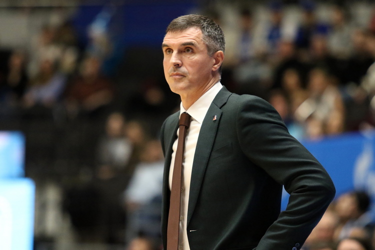 Главный тренер «Уралмаша» Антон Юдин получил удаление в концовке третьей четверти