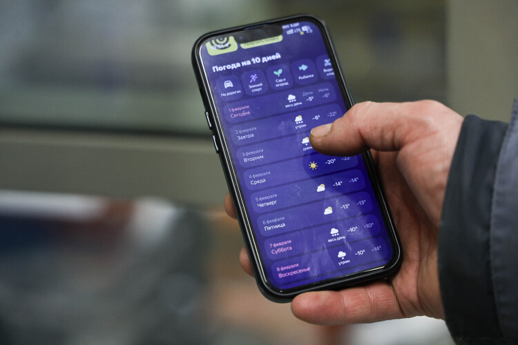 «Примерно на 3–5 суток мы погоду сейчас можем весьма неплохо прогнозировать, что и делается. Поэтому, если на 10 дней у нас блокирование состоялось, мы его видим, что оно есть»