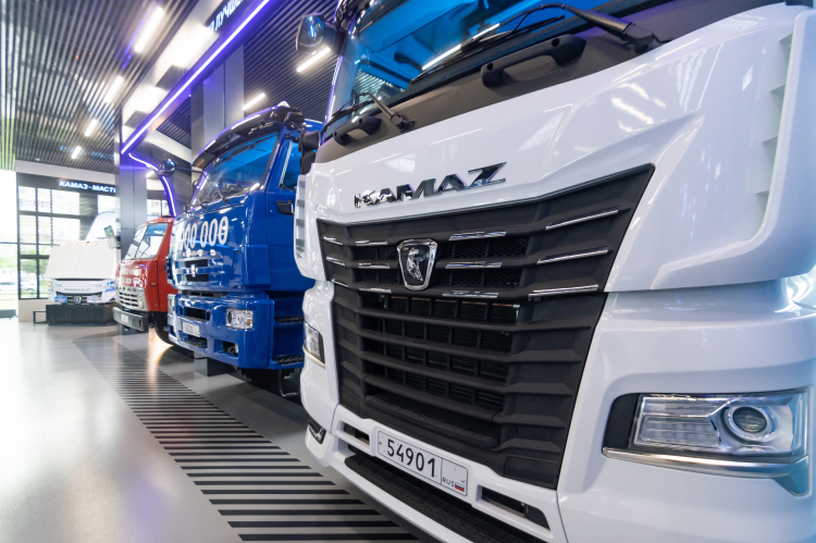 Для автогиганта этот контракт особенно важен как новое направление сбыта в условиях спада продаж