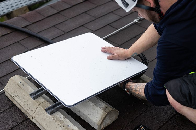 «В ситуации с отключением Starlink ВС РФ приятно удивили. Почти ни у кого не возникло проблем с развертыванием БШПД, прокладкой полевки и прочими «связистскими приблудами»