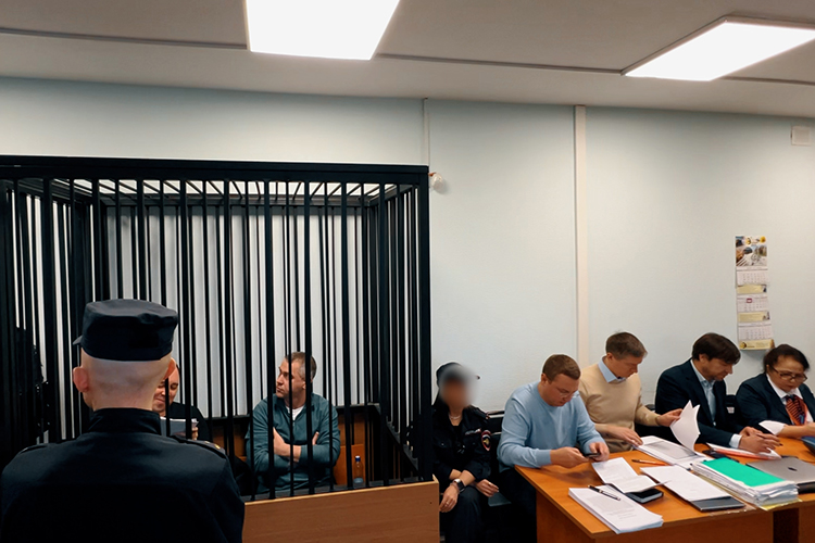 Суд все еще на стадии допроса главного потерпевшего &mdash; гендиректора ООО «Таксшеринг Рус» Радика Губаева