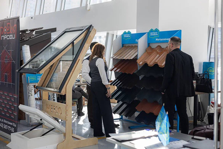 «Всего мы ожидаем 50 компаний-экспонентов, по пять на каждый кластер. К слову, практически все места на «Строй Экспо» уже заняты»