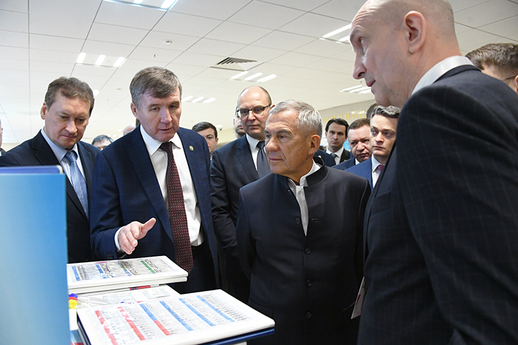 «В ряде отраслей экономики выявлены риски снижения финансовой устойчивости, что может повлечь за собой риски неплатежеспособности, рост задолженности по налогам и, как следствие, привести к банкротству» 