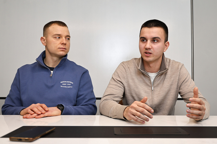 Денис Маслов и Ильсаф Ишбулдин: «Прошла эпоха, когда нужно было поразить массой оборудования, сейчас тренд на осмысленность, минимализм и качественный контент, когда небольшим количеством средств ты играешь акцентами, а не перенасыщаешь информацией»