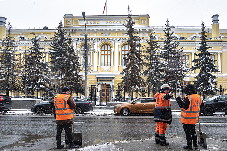 Совет директоров Банка России принял решение снизить ставку на 0,5 п. п. до 15,5% годовых. Причем это уже 6-е снижение ставки подряд. В своем релизе регулятор подтвердил, что рост цен «значимо ускорился» в январе под влиянием разовых факторов