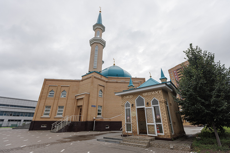 «Мы стараемся помогать в тех местах, где больше людей могут получать помощь»