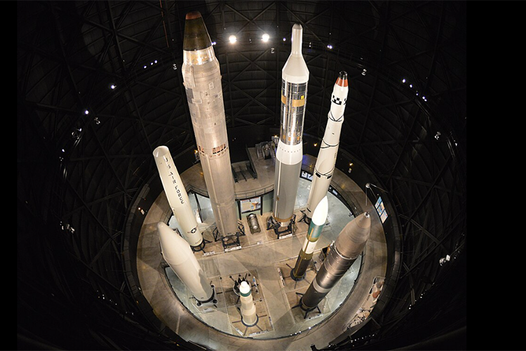 «Искусственный разум предполагает, что скорее всего, Индия, Турция и Польша поставят вопрос о том, чтобы у них тоже было ядерное оружие»