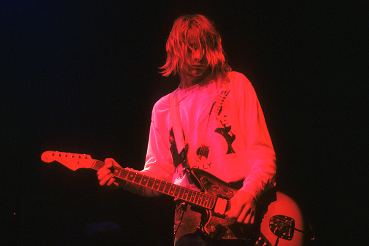 Курт Кобейн на концерте в театре «Астория». Лондон, 5 ноября 1991 года