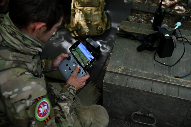 «Платформа „Телеграм“ позволяет оперативно обмениваться информацией и успешно бороться против БПЛА противника. Усложняется процесс обмена информацией и взаимодействия, который налаживался с большим трудом»