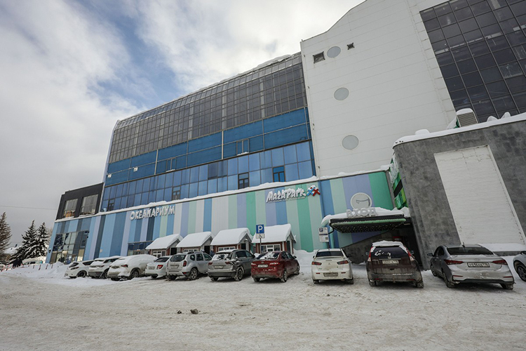 Сейчас на «Циан» ставки на коммерческие помещения в центре, на Мазита Гафури, варьируются от 7,2 тыс. до 12 тыс. рублей за квадратный метр в год