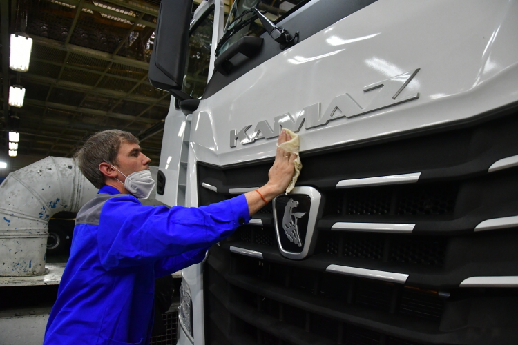 91,4% от всех продаж КАМАЗа пришлось на реализацию самих автомобилей