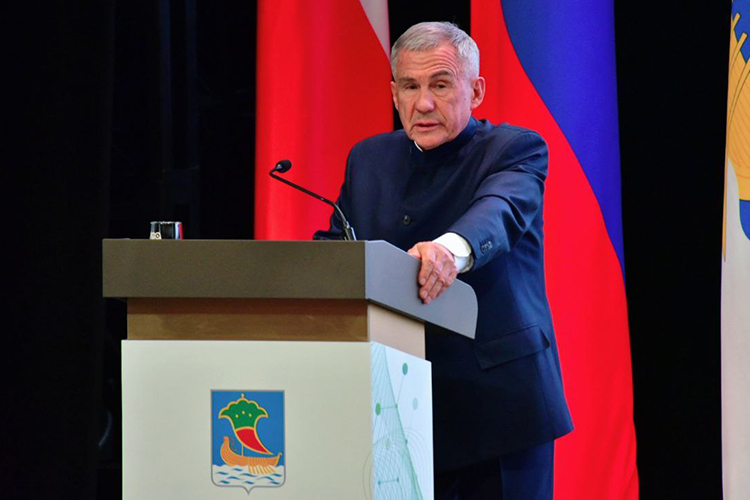 На реализацию инфраструктурных объектов требуются значительные затраты, указал Рустам Нургалиевич