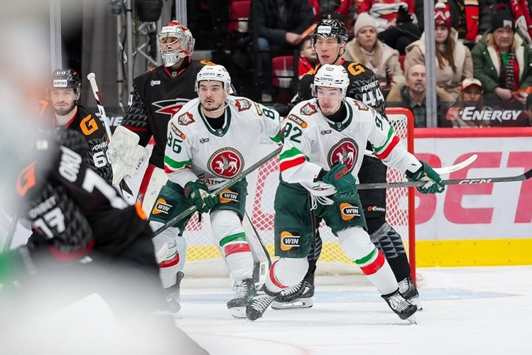 Добыть победу помогли игроки четвёртого звена Никита Дыняк и Дмитрий Кателевский