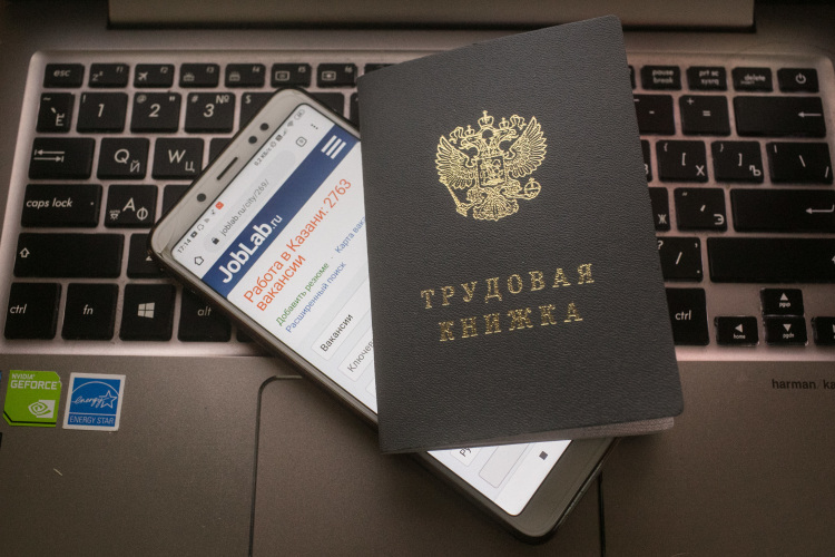 Уровень безработицы в стране составляет всего 2,2%, а численность занятых достигла 74,7 млн, увеличившись за последние 5–6 лет на 2 миллиона