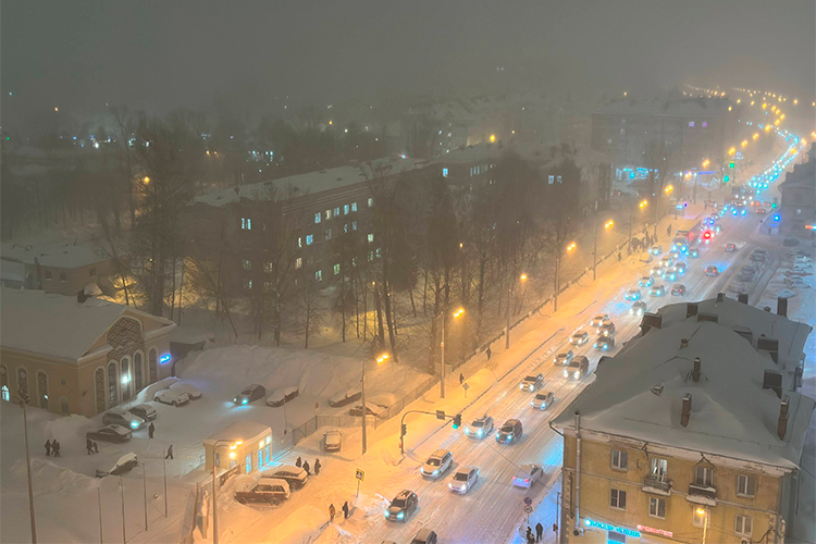 Уже к 17:30 Казань стала в 10-балльных пробках