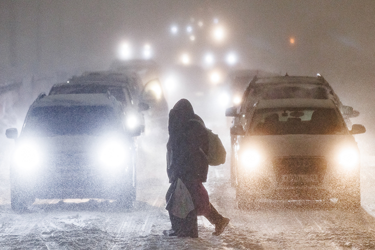 Как только трафик на дорогах снизился, даже центральные улицы превратились во внедорожные