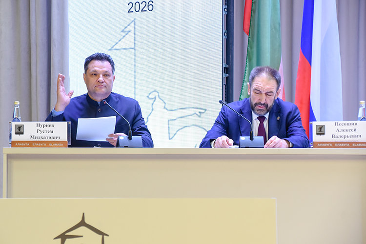 Елабуга растет за счет трудовой миграции, сказал глава района Рустем Нуриев в своем итоговом докладе