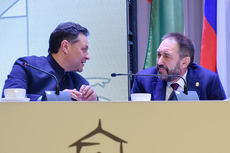 Говоря о проблемах водоснабжения, Нуриев отметил жалобы населения на качество воды