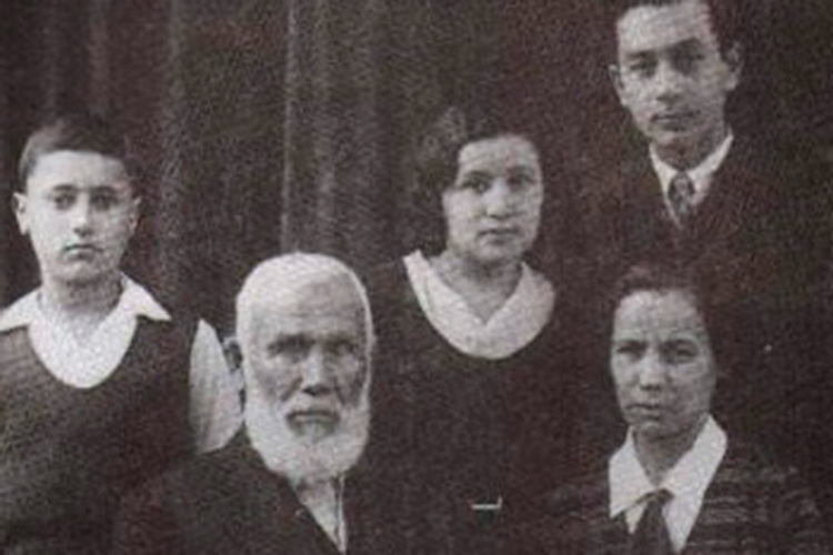 «С того дня, как я начала свои исследования, моим самым большим идеалом было способствовать тому, чтобы необычная жизнь и впечатляющее перо Абдуррашида Ибрагима были перенесены в наши дни»