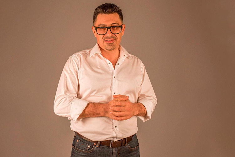 Марк Гадзиян: «Если взять среднестатистического 30-летнего мужчину 50 лет назад, то показатели уровня тестостерона у него будут выше на 30–40 процентов, а спермограмма &mdash; раза в 2»