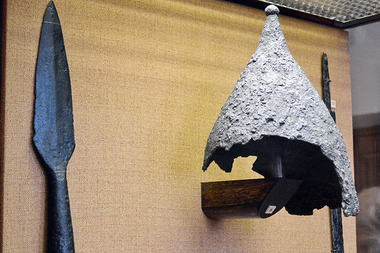 Сейчас нет нужды доказывать, что татары имели прочные воинские традиции, верой и правдой служили своему Отечеству, считая таковым все государства от Золотой Орды до современной Российской Федерации