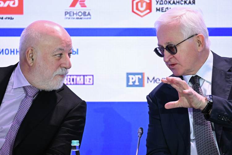 Миллиардер Вексельберг: «Какие проекты, когда ваши кредиты больше 20 процентов?!»