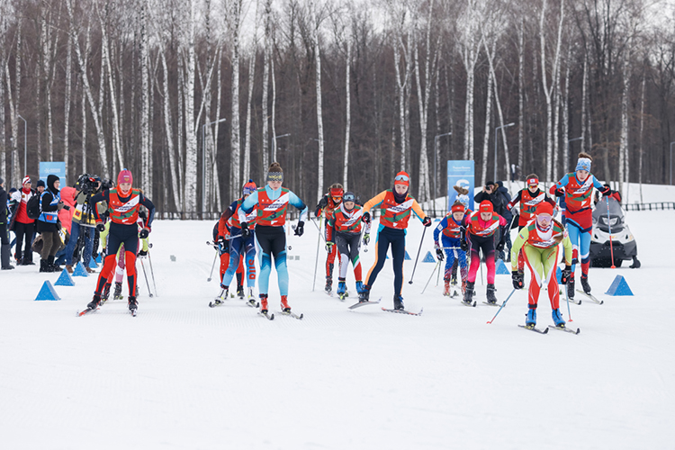 Долгое время биатлонистов не пускали на базу в Мирном
